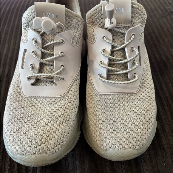 Women’s Steve Madden tennis shoes - Picture 4 of 8